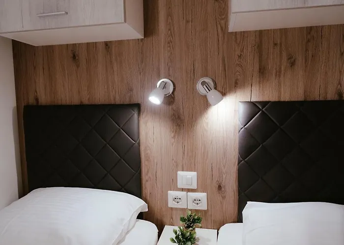 Mobile Amelie - Oaza Mira 別荘 *