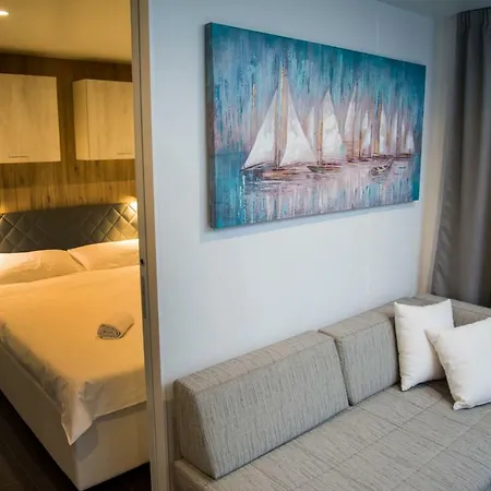 Holiday home Mobile Amelie *